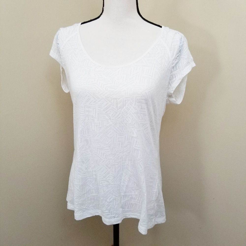 Columbia Semi-Sheer Geometric Design TShirt Medium